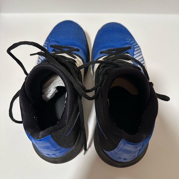 Nike Kyrie flytrap - Picture 2 of 5